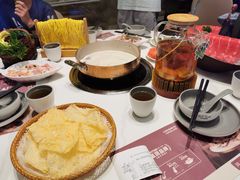 -洪氏嗨捞·广东猪肚鸡·椰子鸡火锅(西咸万象城店)
