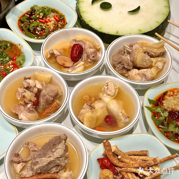 会反复跑去广州吃的鲜甜冬瓜盅！！🥒