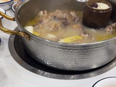 -朴小妹人参鸡汤火锅(长白山万达店)