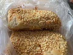 咸麻糕-常鲜德乐购迎桂馒头店(麻巷公寓店)