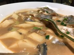家烧白扁中鲳鱼-甬府小鲜(万象城店)