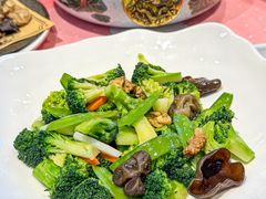 -那家老院子东北菜·饺子·小鸡炖蘑菇(艳华街店)