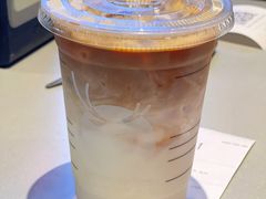 -瑞幸咖啡(纽宾凯酒店新华路店)
