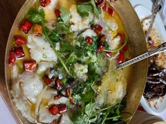 浓汤酸菜桂鱼-上海老站(徐家汇店)