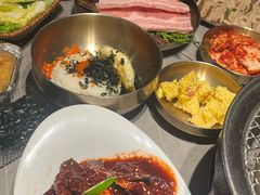 -草家酱蟹炭火烤肉店(珲春南路一店)