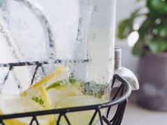 -UNI UNI(环亚凯瑟琳店)