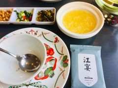 -江宴渔村·鱼鲜土菜(紫荆广场店)