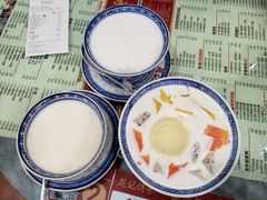 -赵记传承特色牛奶甜品(泉城广场店)