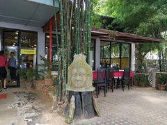 -The Palmboo Restaurant