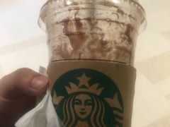 -星巴克(上海虹桥新天地二店)