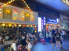 门面-大头虾越式风味餐厅(光明广场店)