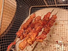 碳烤羊肉串-咖啡苑自助餐厅·中国大饭店