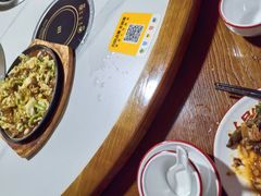 -人民公社铁锅炖·东北菜(卫国道店)