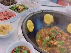 -鲁员外地锅鸡地锅鱼(古墩路店)