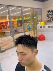 -尤司男士国潮理发馆