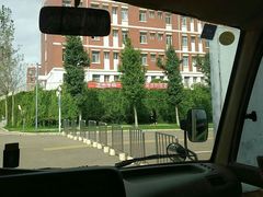 -云南大学滇池学院