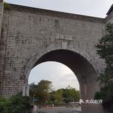 老街小巷，不禁疑惑着自己是否穿越而来