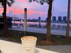 燕麦澳白-Manner Coffee(万象前海店)