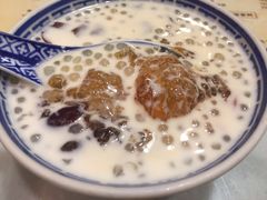 传统牛奶桃胶加西米-双喜老铺(人民广场店)