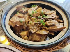 笋尖烧肉煲-自游人·美食一楼·地道徽菜(三十年名店)