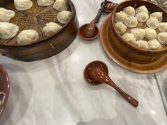 蟹粉小笼-公园饭店