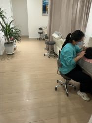 -舒欣头疗·俏丝谧语 白发脱发专业护理 