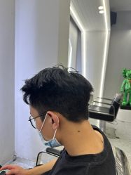 -D.G造型·烫发染发接发