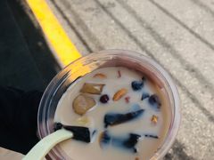 -八婆婆烧仙草(中山路店)