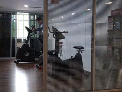 -上海汇之星奔驰4S店(浦东新店)