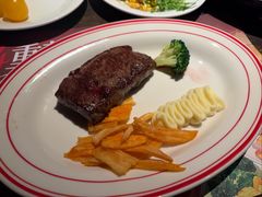 400度炙烤安格斯西冷牛排-食间牛排(重庆路万达店)