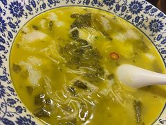-东口码头·烧鸽子·鱼头泡饼·地方菜(金鹰悦城店)