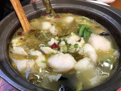 -周鱼小馆石锅酸菜鱼(活力汇店)