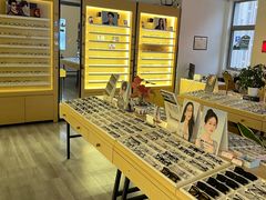 -康利眼镜·蔡司战略合作店(龙泉书房店)