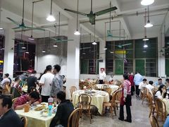 大堂-标记美食新鲜猪杂(兴南大道店)