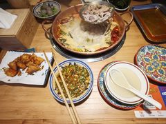 -洱火云南酸菜牛肉火锅(石景山当代商城店)