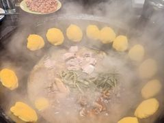 柴锅炖鸡-金明姬铁锅炖(东坝店)