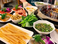 -山城年华老火锅(玉林店)