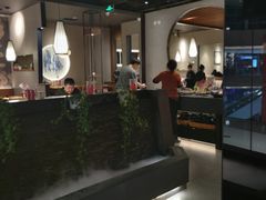 -呷哺呷哺(松北万象汇店)