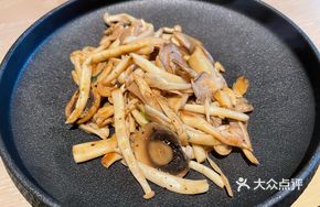 Three Mushroom Pan-Fry with Camellia Oil