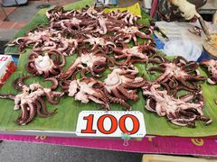 餐饮设施-周日夜市