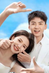 -樱花婚纱摄影