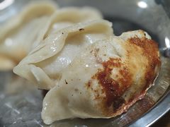 -黄阿姨锅贴大王(万航渡路店)