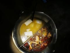 红颜花胶鸡锅-湊湊火锅·茶憩(杭州湖滨银泰in77店)