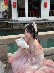 -一揽芳华汉服旗袍体验馆(拙政园店)