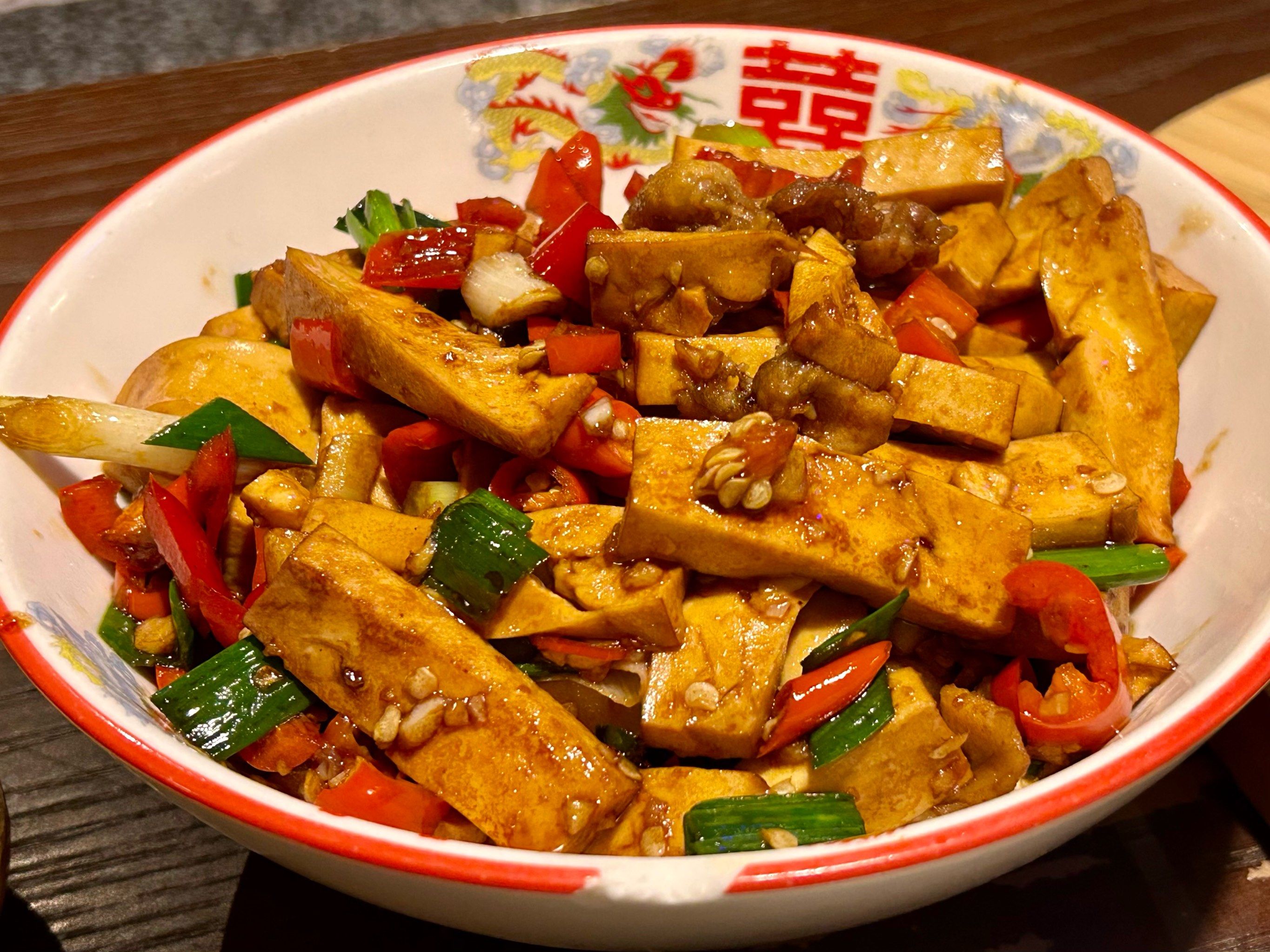 二刷御鲤湘 都开二店了「小炒黄牛肉」「花石香干」这俩好好吃
「平