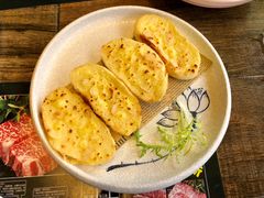 招牌杏仁面包-野牛西厨·石烧牛排专门店(张槎店)
