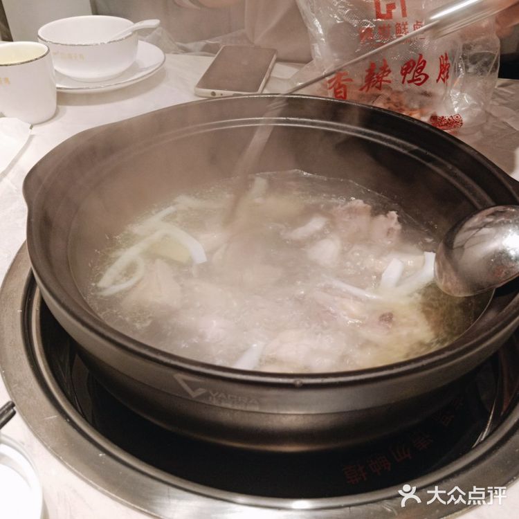 清淡口味爱好者必吃的椰子鸡[吐]