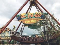 -七彩云南欢乐世界