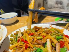 -牛八宝桂林米粉(八里庄店)