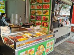 自助取餐区-泰龙城小吃街
